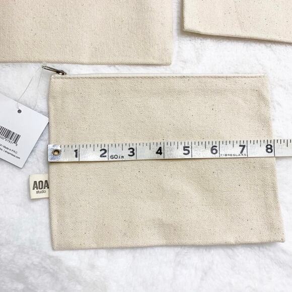 AOA Cream Canvas Makeup Travel Bag Set of 3 NEW - Picture 3 of 4